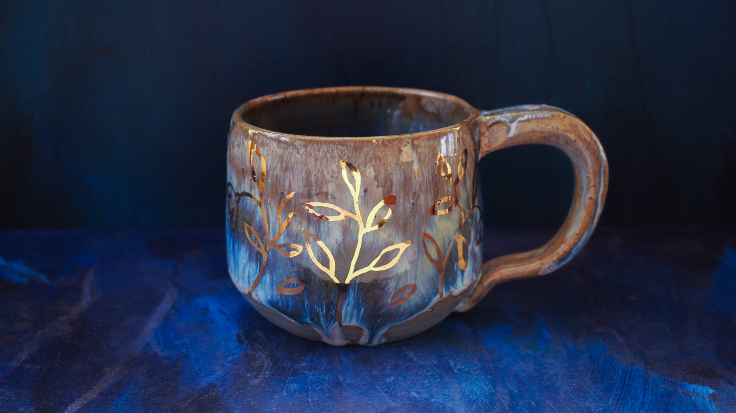 20oz Golden Drip Blossom Mug (02