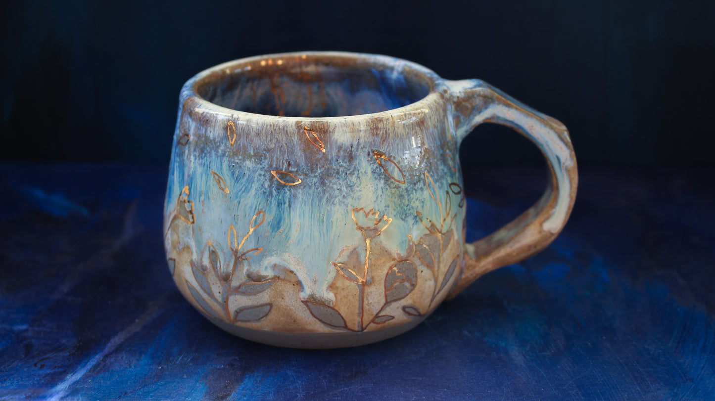 20oz Golden Drip Blossom Mug (01