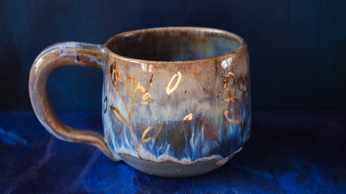 20oz Golden Drip Blossom Mug (02