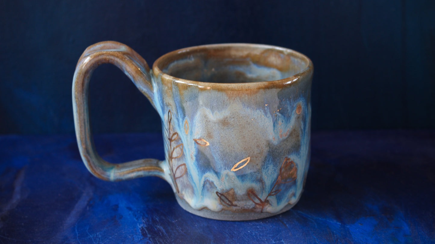 8oz Golden Drip Blossom Mug