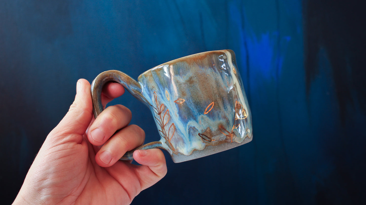 8oz Golden Drip Blossom Mug