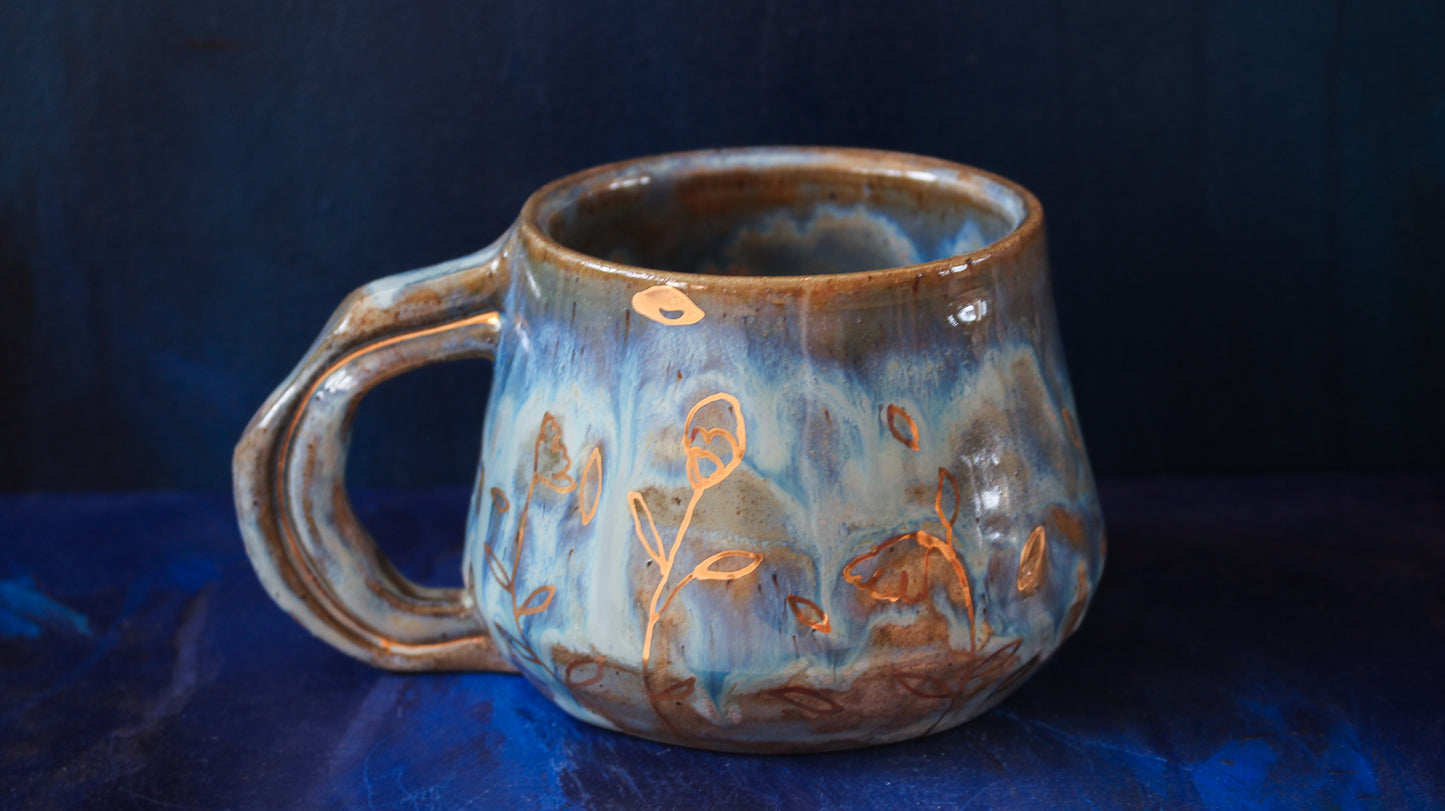 16oz Golden Drip Blossom Mug