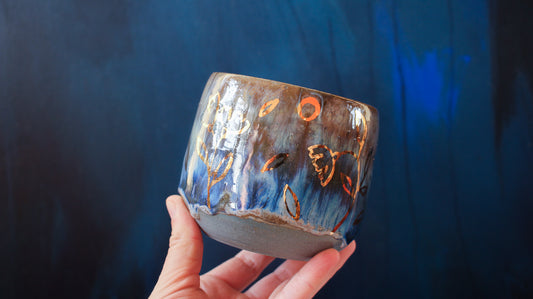 20oz Golden Drip Blossom Mug (02